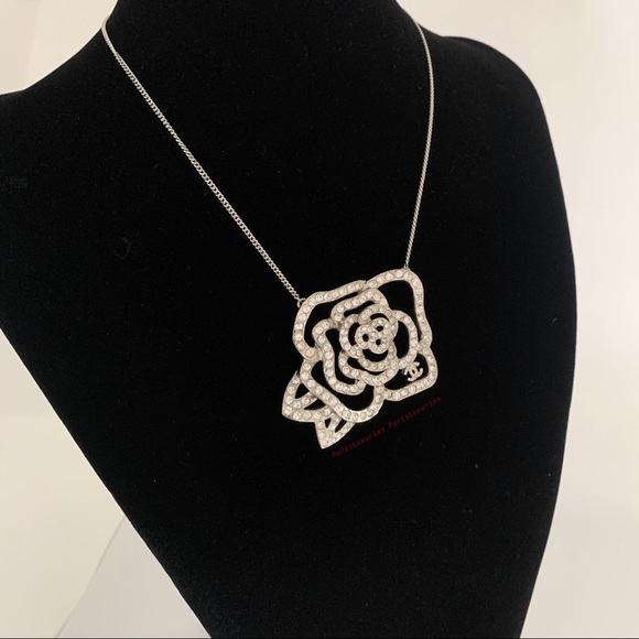 CHANEL Silver Rare Crystal Coco Camellia - Picture 3 of 14